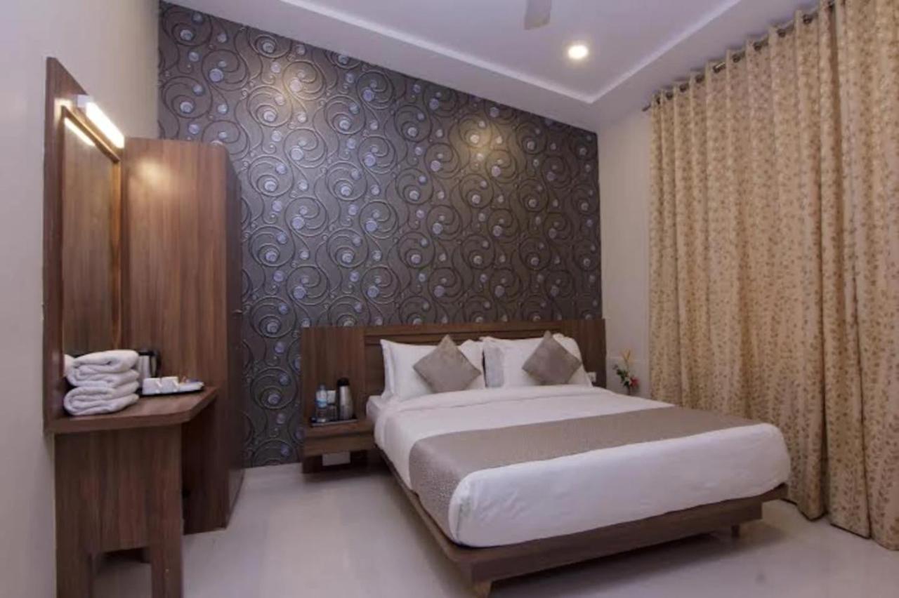 Sunshine Resort Lonavala Extérieur photo