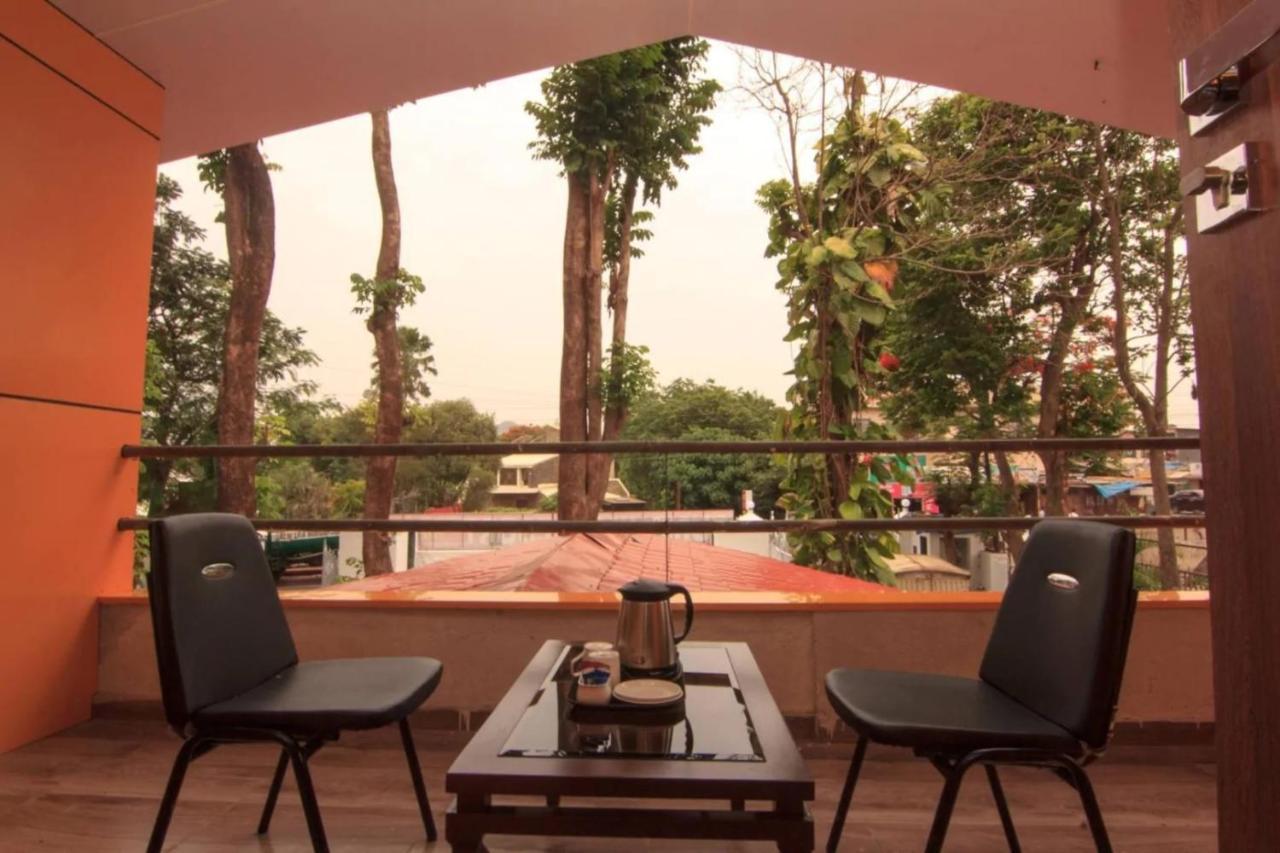 Sunshine Resort Lonavala Extérieur photo