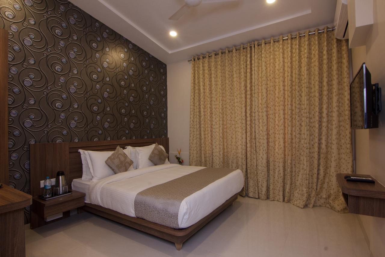 Sunshine Resort Lonavala Extérieur photo