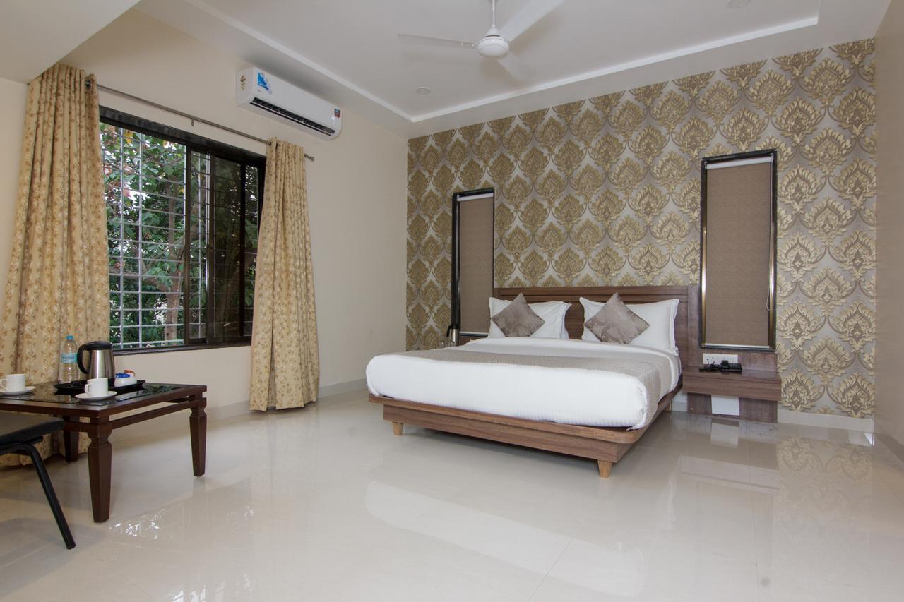 Sunshine Resort Lonavala Extérieur photo