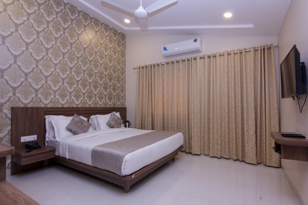 Sunshine Resort Lonavala Extérieur photo